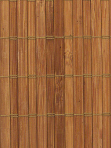 Neošetřený bambusový obklad. V pletení lze vidět mezeru přibližně 0,5mm, provětrává, není-li lepen na zeď.
